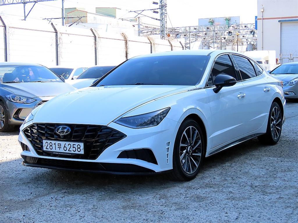 HYUNDAI Sonata - Vista 2