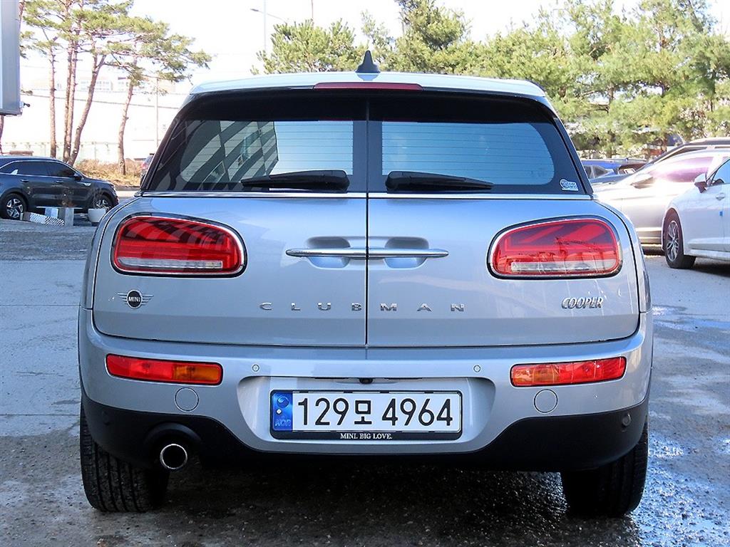 Mini Clubman - Vista 4