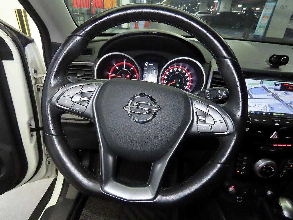 Ssangyong Tivoli - Vista 8