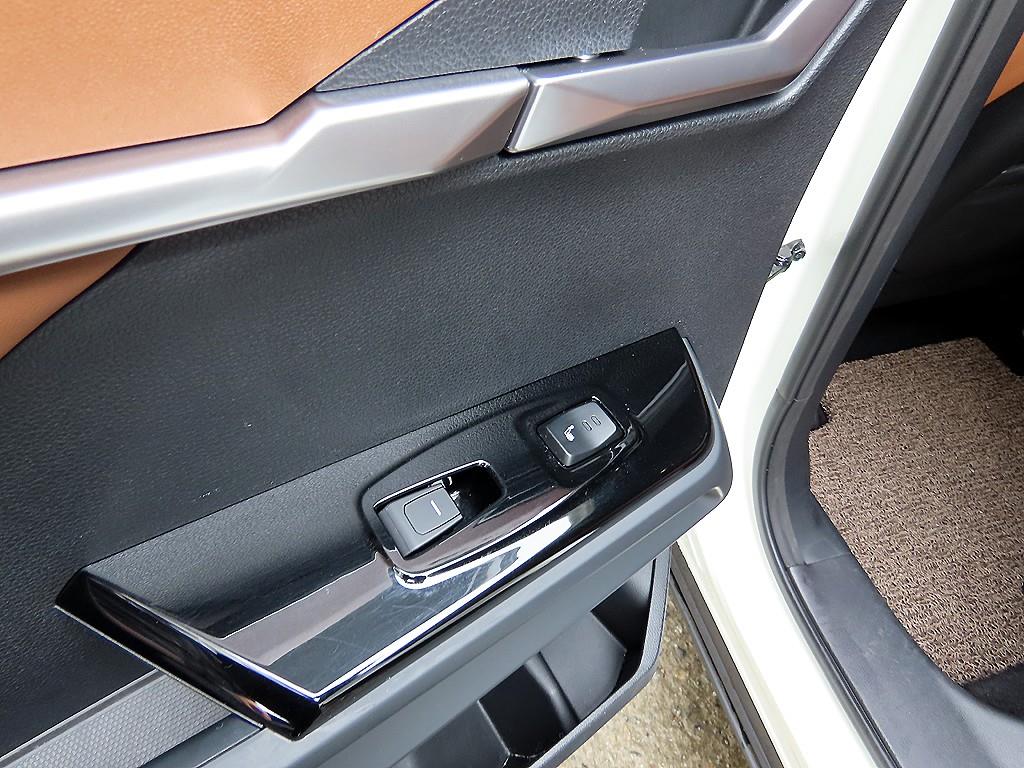 Ssangyong Torres 2025 Blanco - Importación desde Corea - HF Imports Iquique - Foto 15