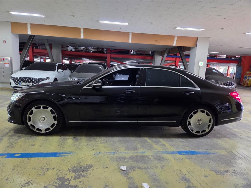 Mercedes Benz S Class - Vista 3