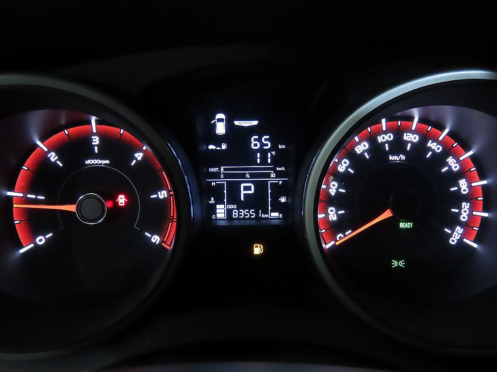 Ssangyong Tivoli - Vista 9