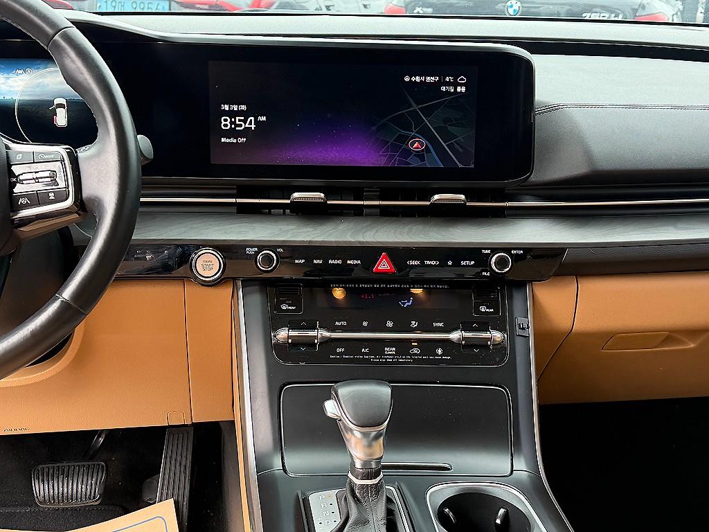 KIA Carnival - Vista 10