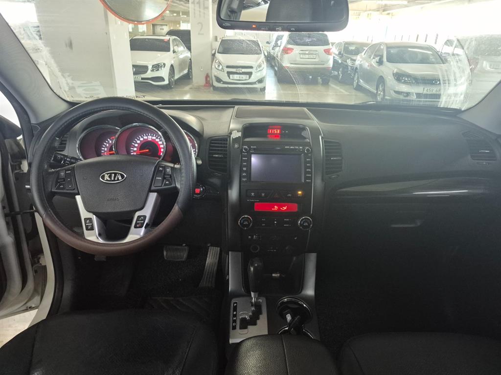 KIA Sorento - Vista 11