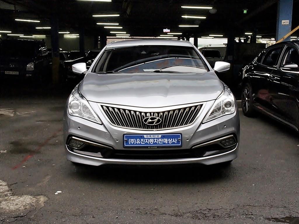 HYUNDAI Grandeur - Vista 3