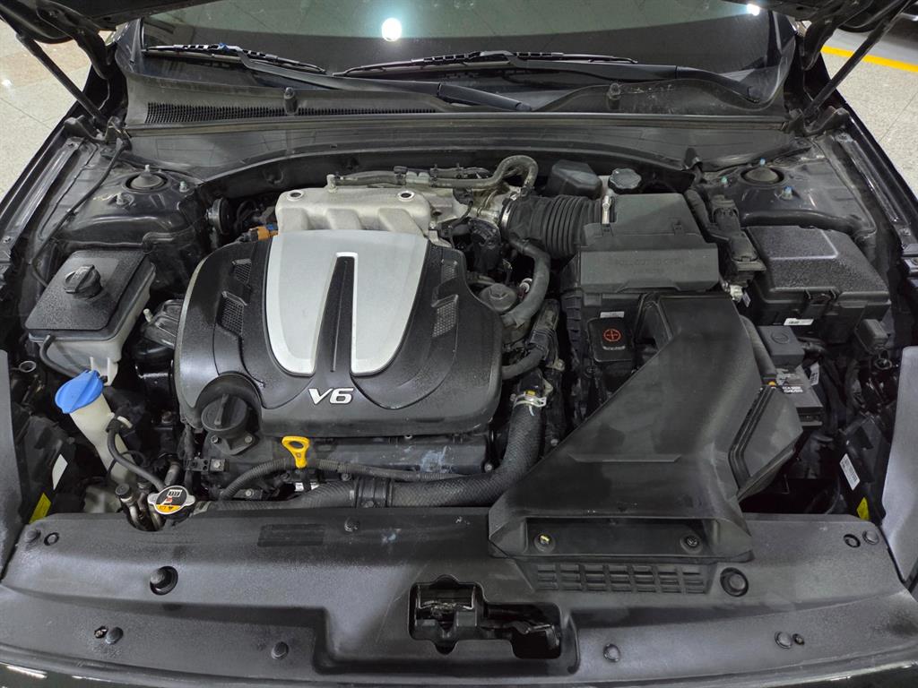 KIA K7 2016 Negro - Importación desde Corea - HF Imports Iquique - Foto 18