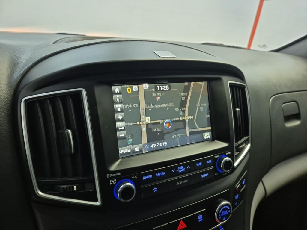 HYUNDAI Starex - Vista 9