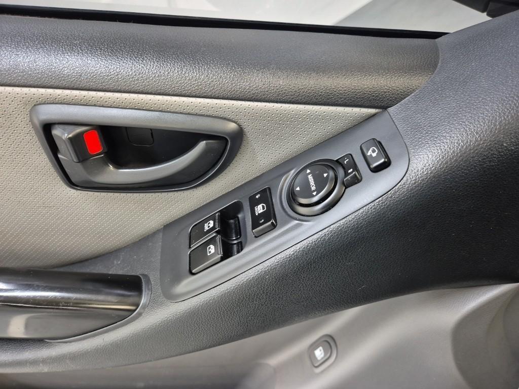 HYUNDAI Starex 2018 Blanco - Importación desde Corea - HF Imports Iquique - Foto 16