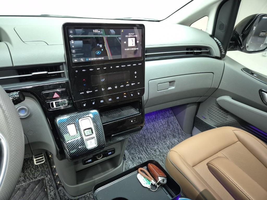 HYUNDAI Staria - Vista 9