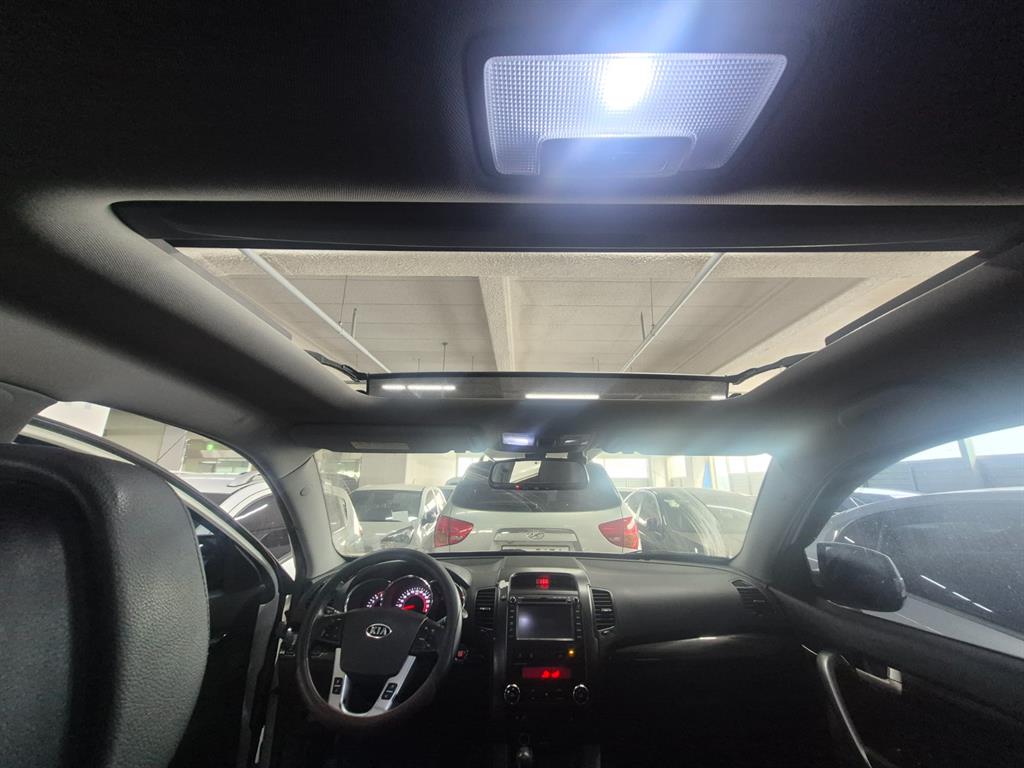 KIA Sorento - Vista 10