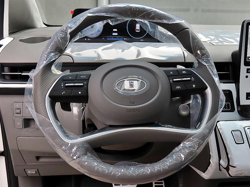 HYUNDAI Staria - Vista 9