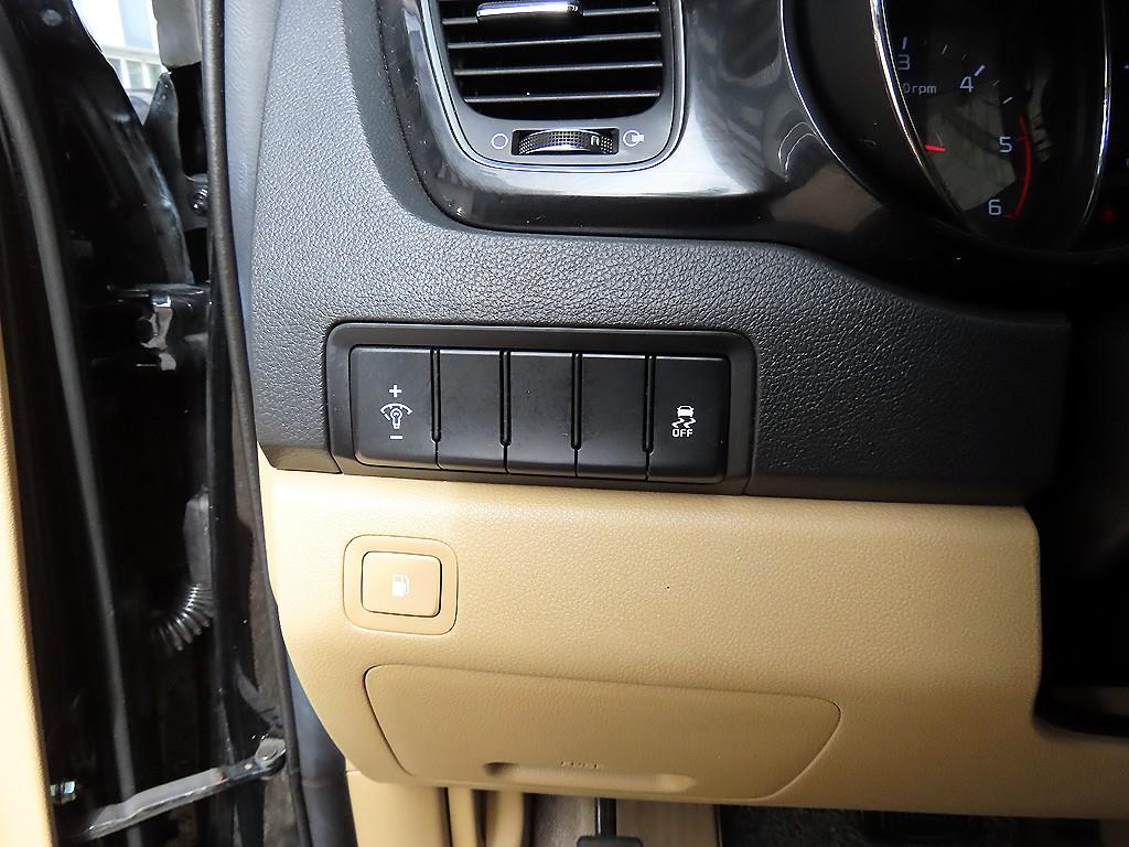 KIA Carnival 2019 Negro - Importación desde Corea - HF Imports Iquique - Foto 13