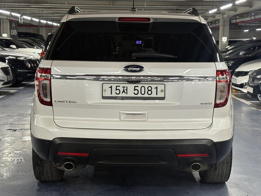 Ford Explorer - Vista 4