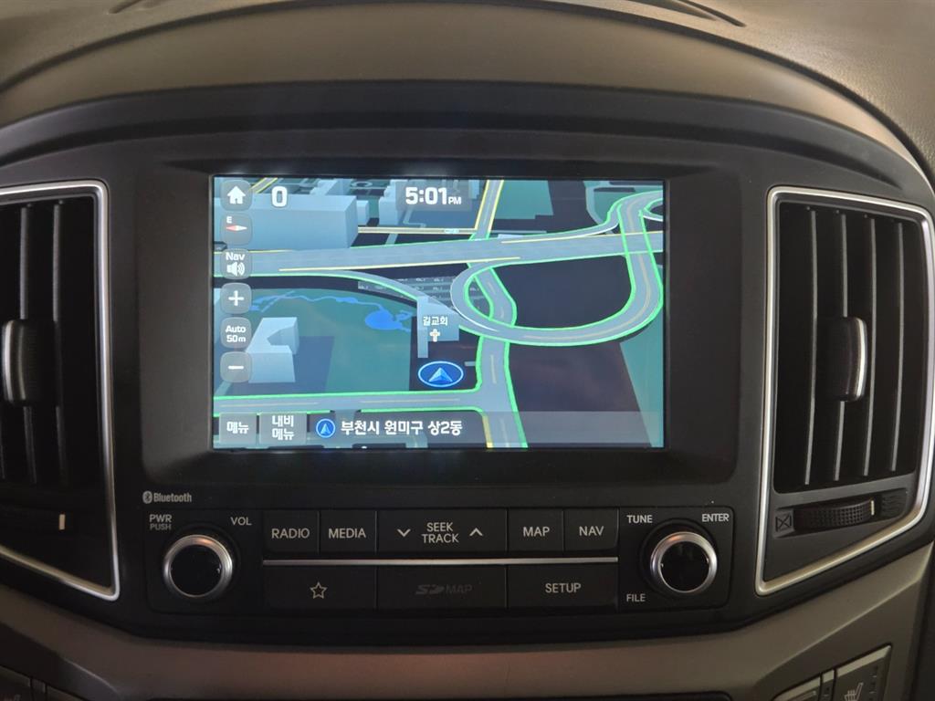 HYUNDAI Starex - Vista 12