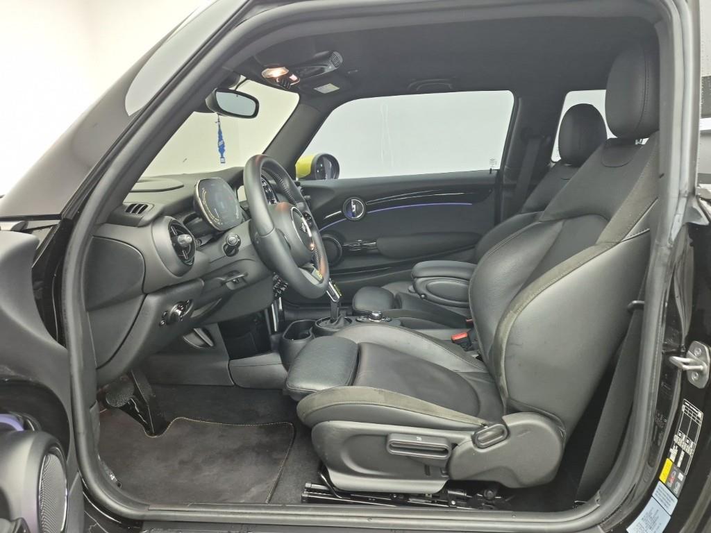 Mini Cooper Electric - Vista 11