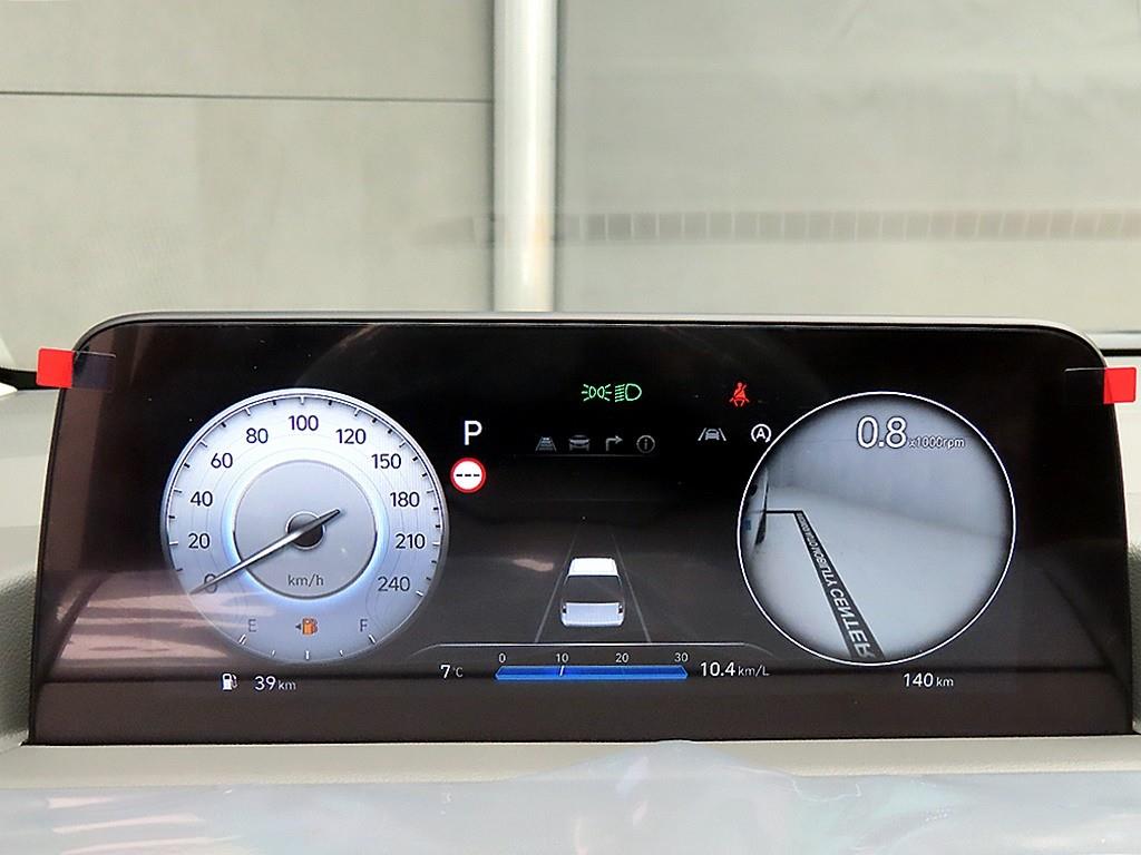 HYUNDAI Staria - Vista 8