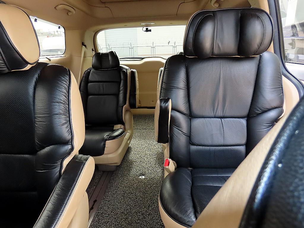 KIA Carnival - Vista 7