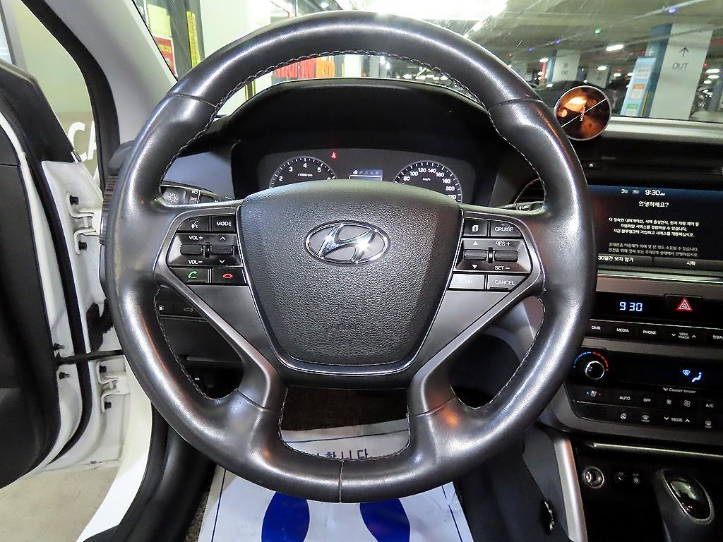 HYUNDAI Sonata - Vista 8