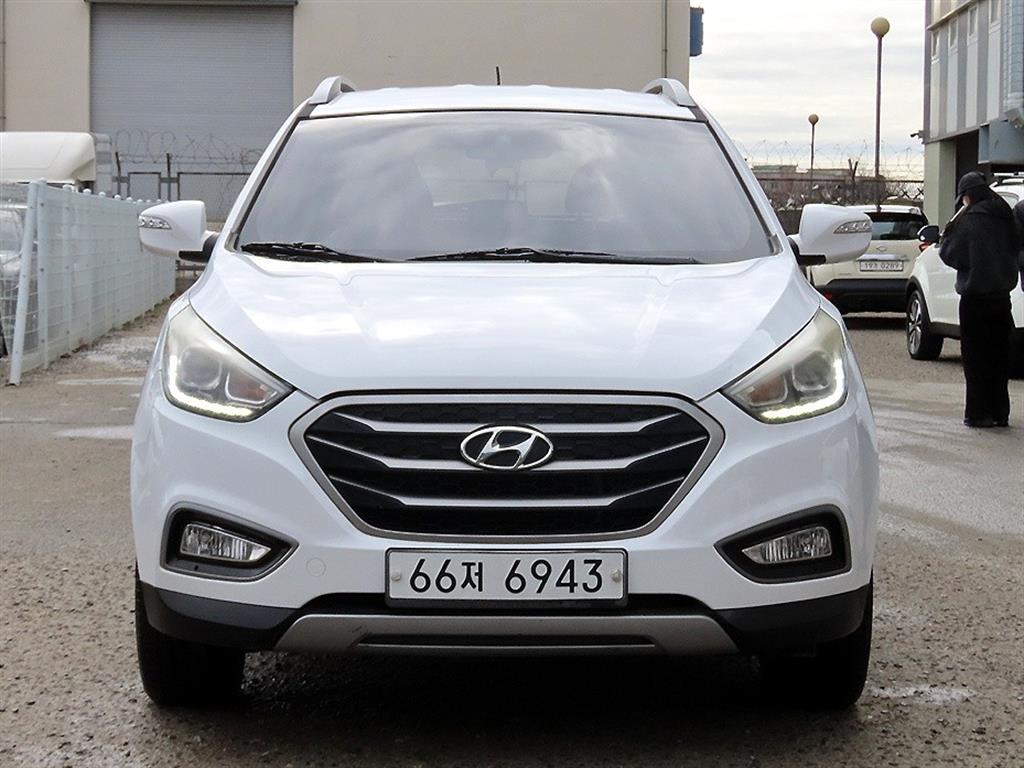 HYUNDAI Tucson 2015 Blanco - Importación desde Corea - HF Imports Iquique - Foto 1