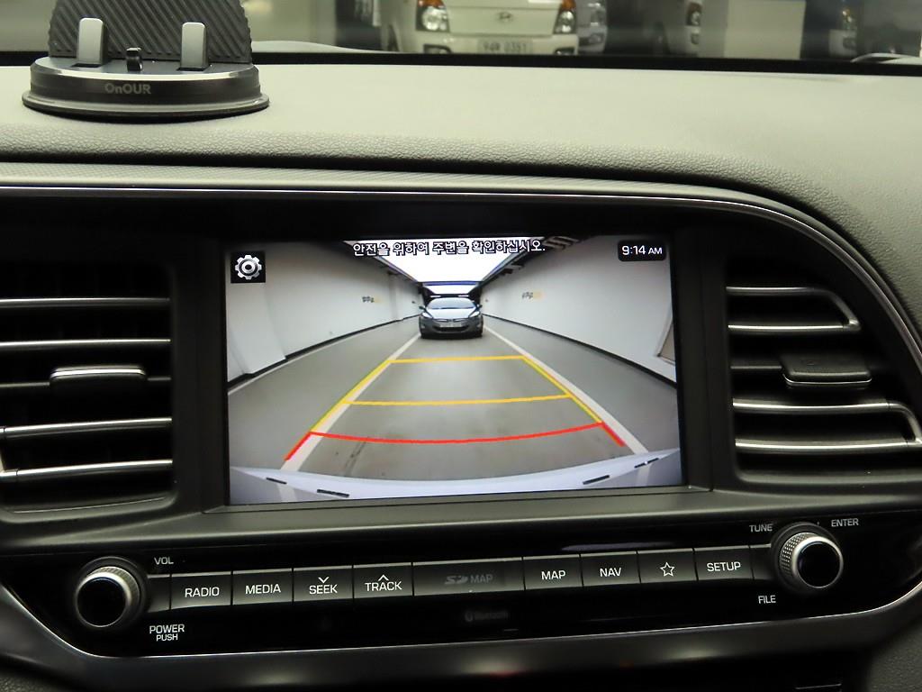 HYUNDAI Avante 2019 Blanco - Importación desde Corea - HF Imports Iquique - Foto 17