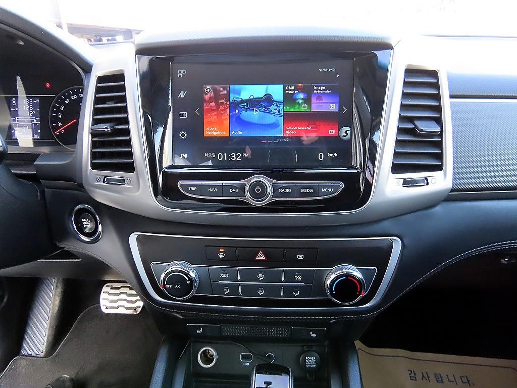 Ssangyong Rexton 2019 Gris - Importación desde Corea - HF Imports Iquique - Foto 14