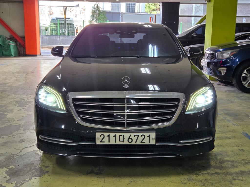 Mercedes Benz S Class - Vista 2