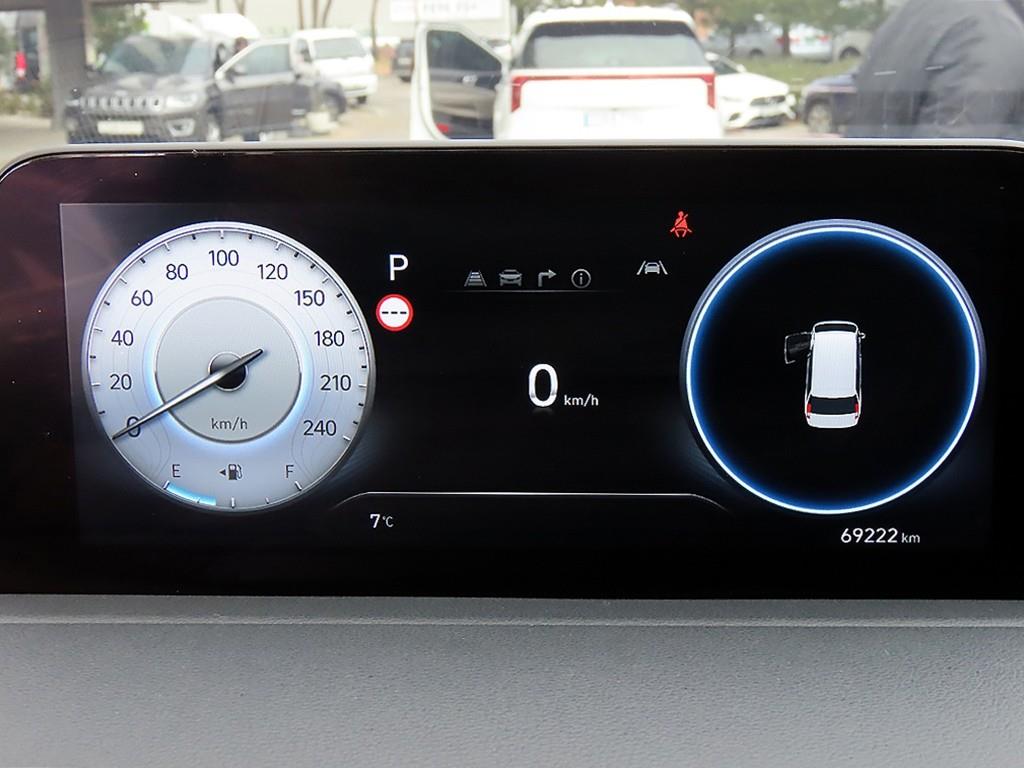 HYUNDAI Staria - Vista 9