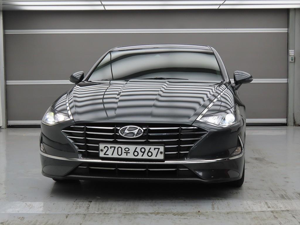 HYUNDAI Sonata - Vista 2