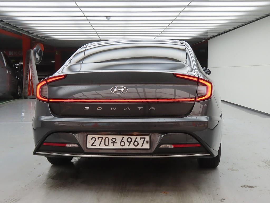 HYUNDAI Sonata - Vista 3