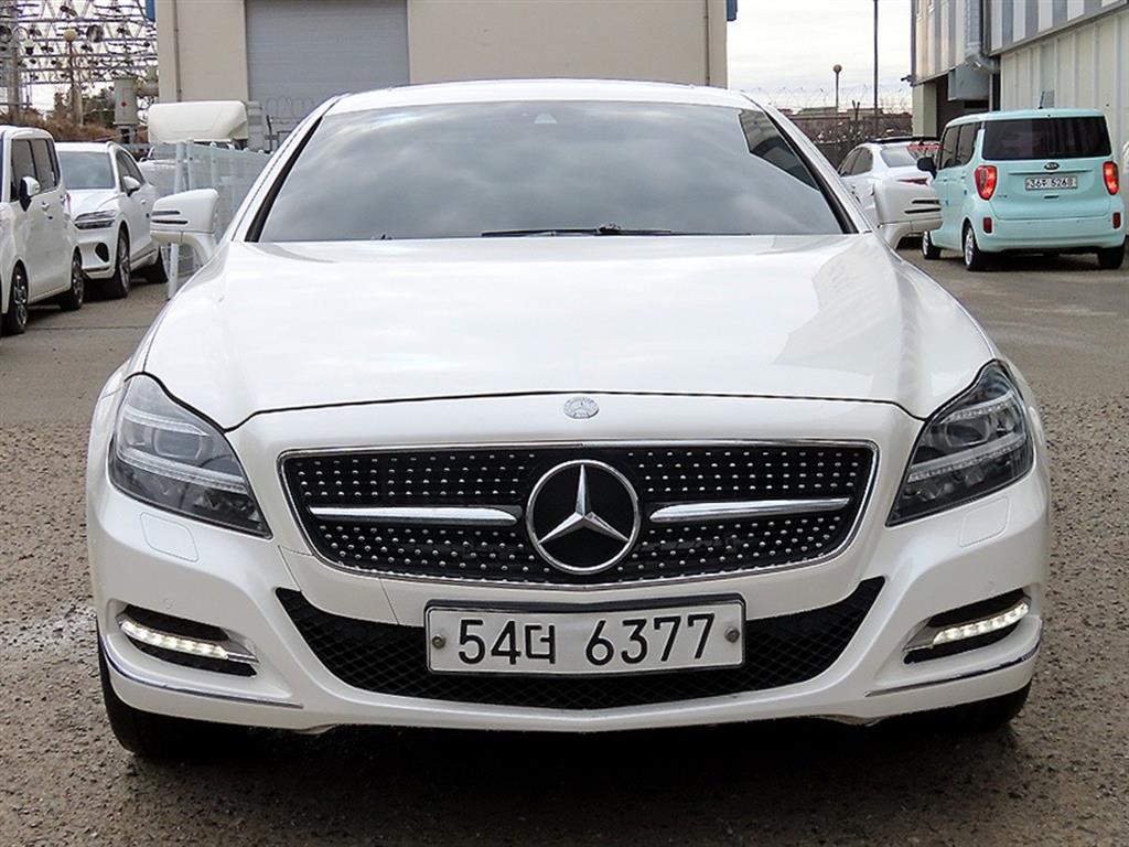 Mercedes Benz CLS Class 2012 Blanco - Importación desde Corea - HF Imports Iquique - Foto 1