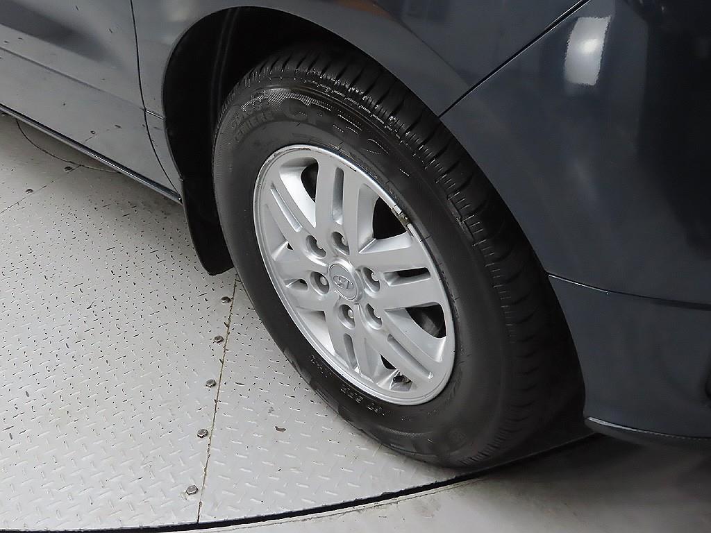 HYUNDAI Starex - Vista 9