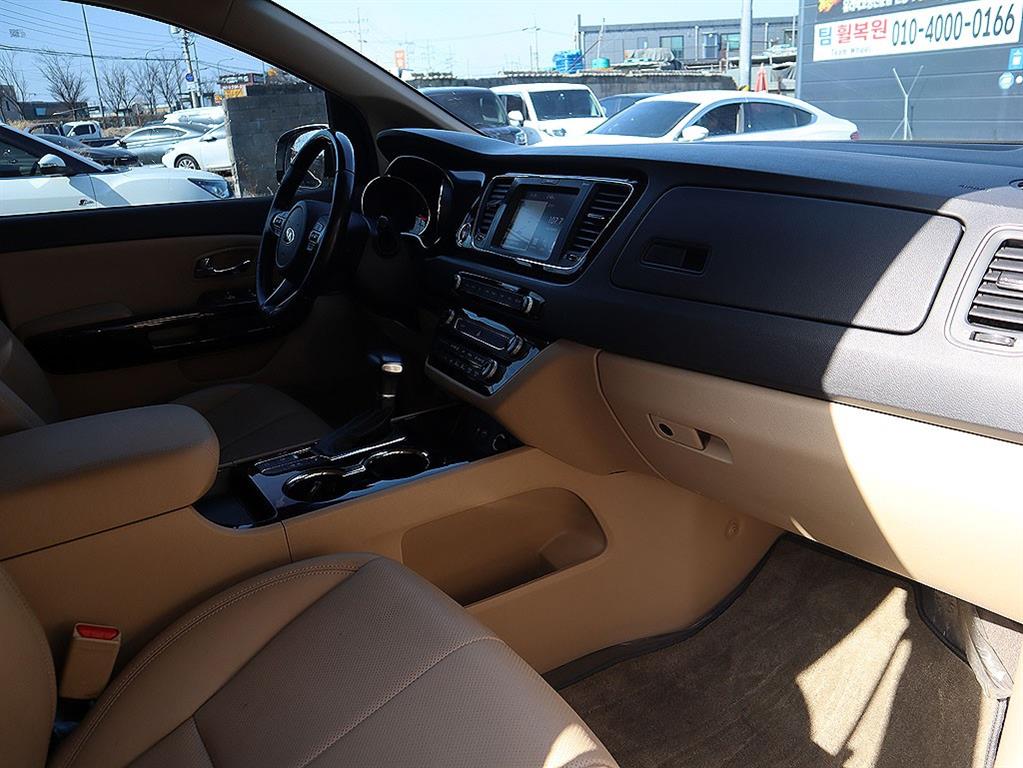 KIA Carnival 2019 Blanco - Importación desde Corea - HF Imports Iquique - Foto 13