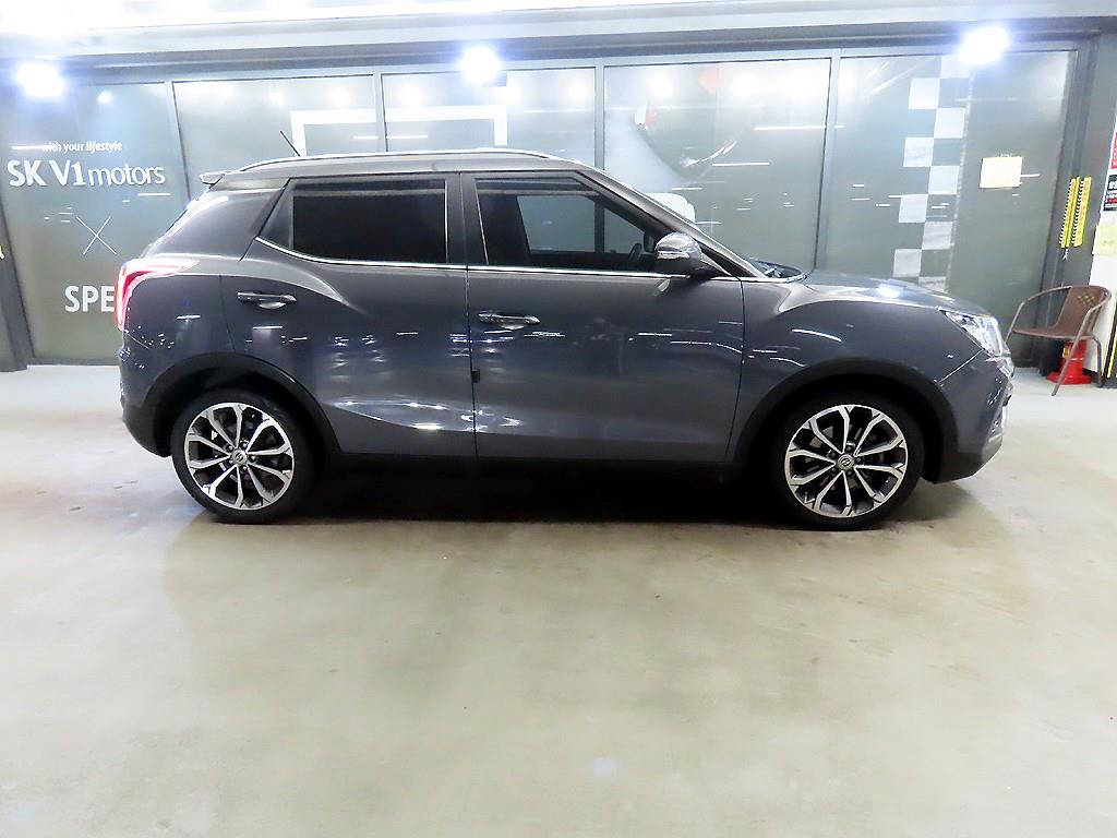 Ssangyong Tivoli - Vista 3