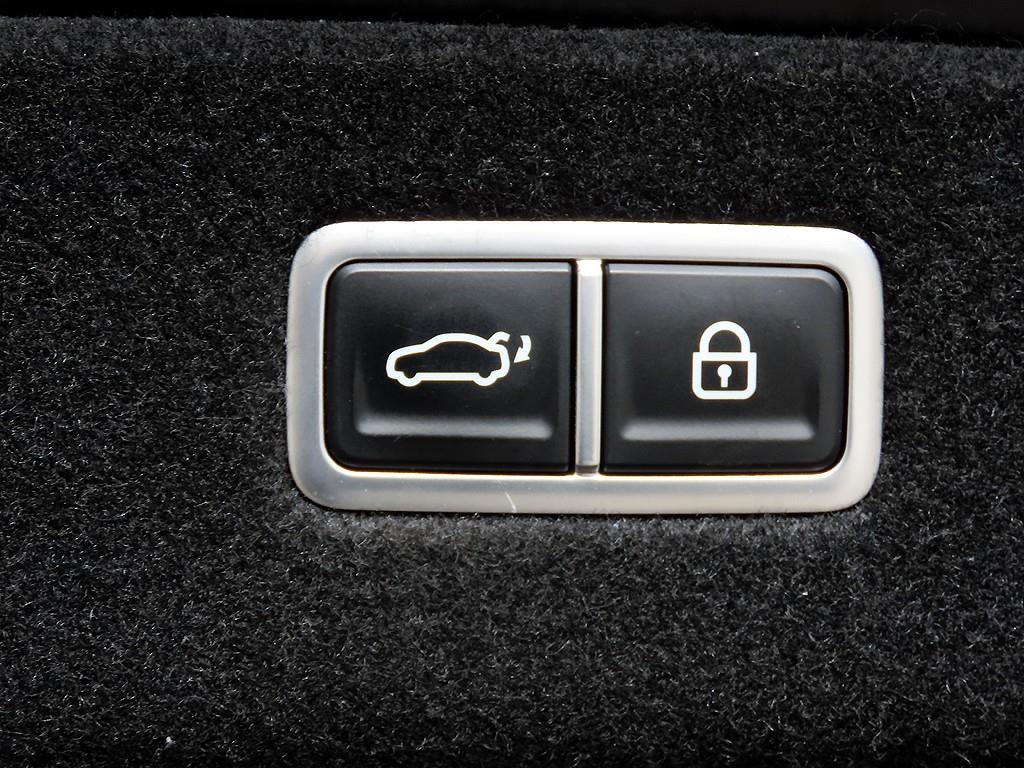 Genesis G90 2022 Negro - Importación desde Corea - HF Imports Iquique - Foto 16