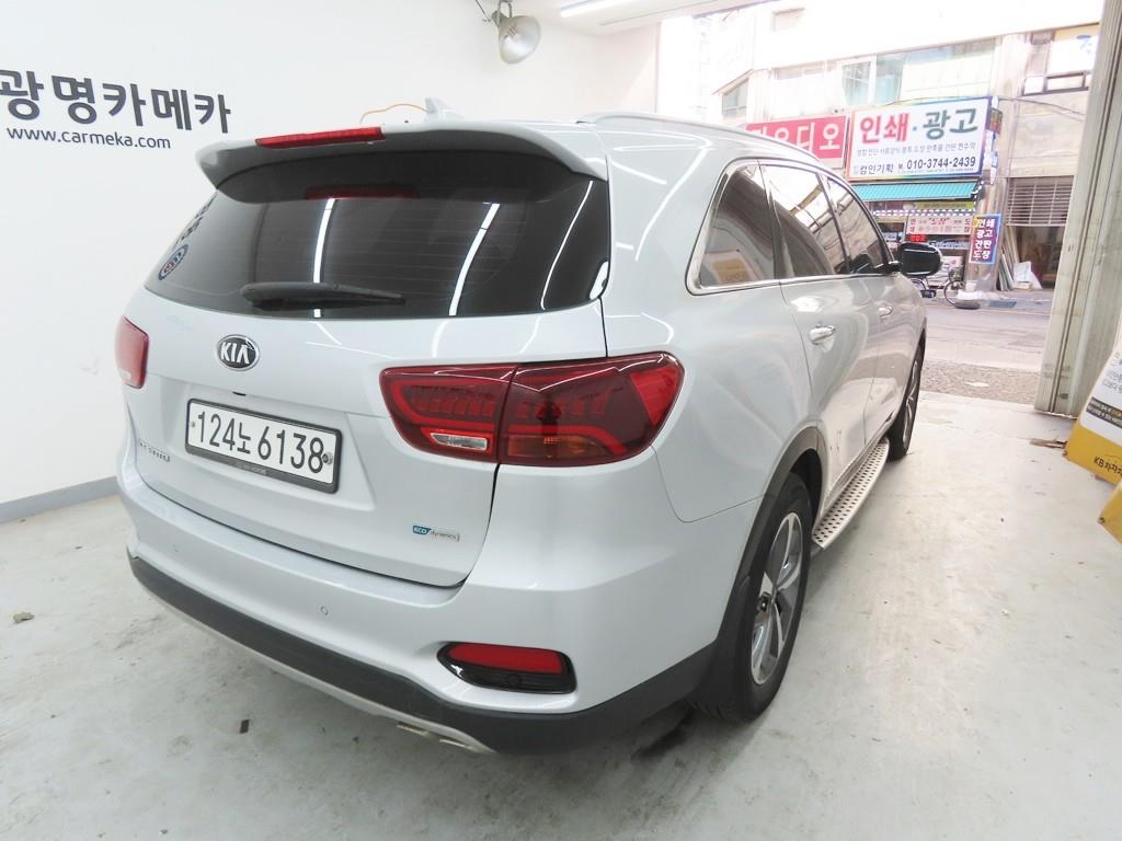 KIA Sorento - Vista 3