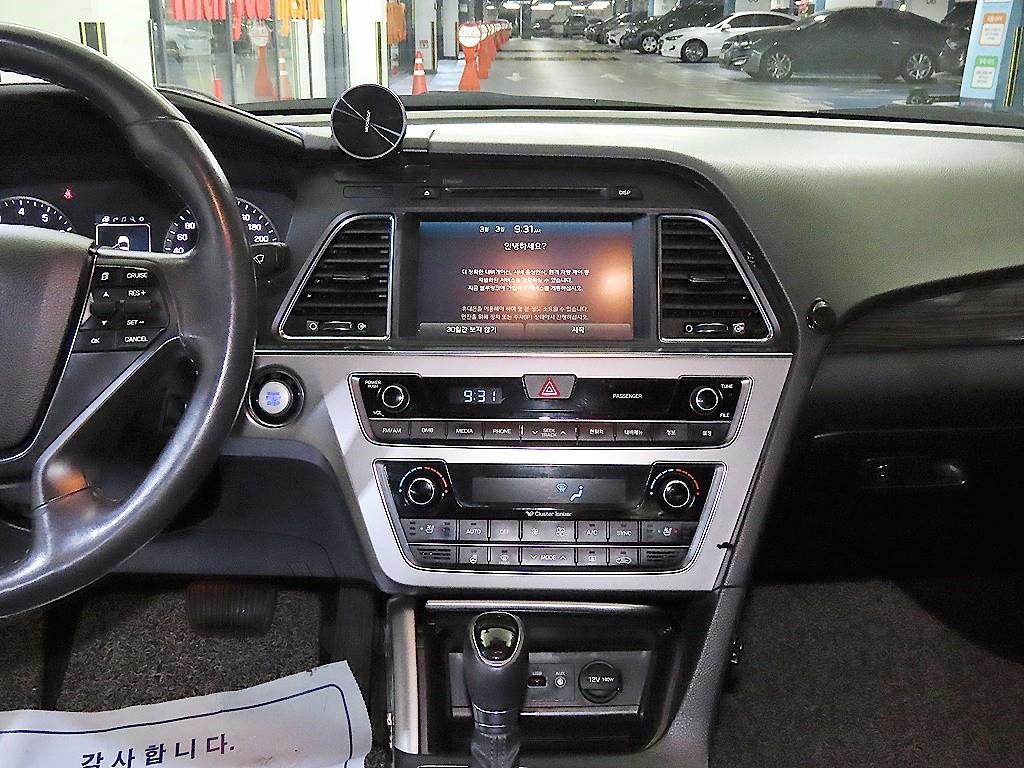 HYUNDAI Sonata - Vista 11