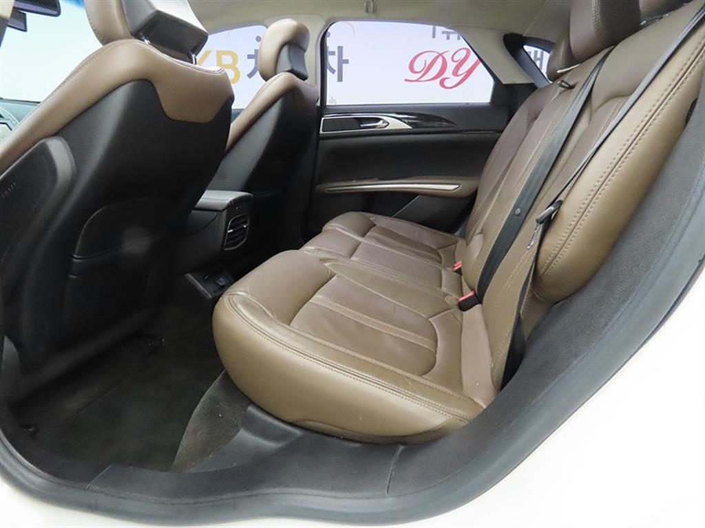 Lincoln MKZ - Vista 6