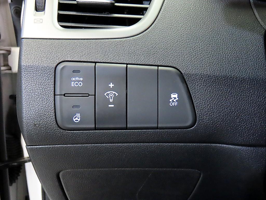 HYUNDAI Avante 2014 Blanco - Importación desde Corea - HF Imports Iquique - Foto 14