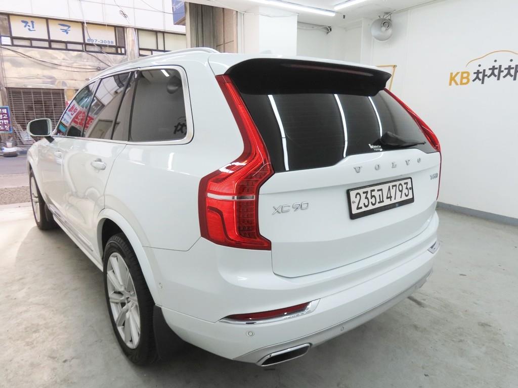 Volvo XC90 - Vista 4