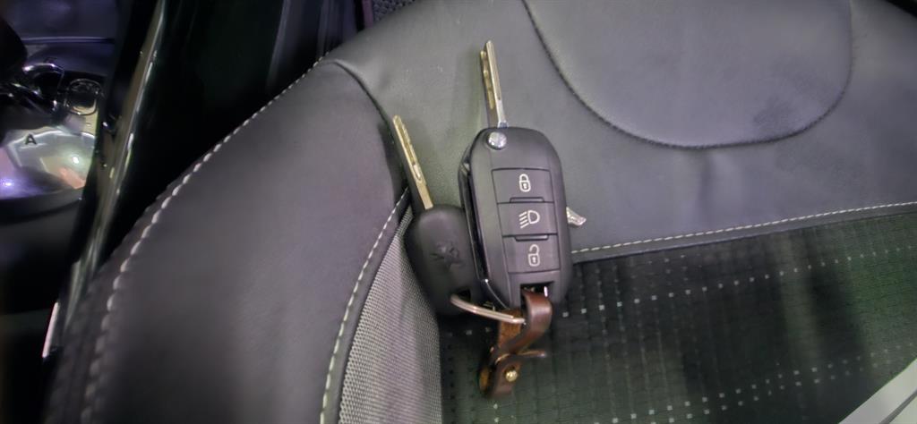 Peugeot 2008 2016 Blanco - Importación desde Corea - HF Imports Iquique - Foto 17