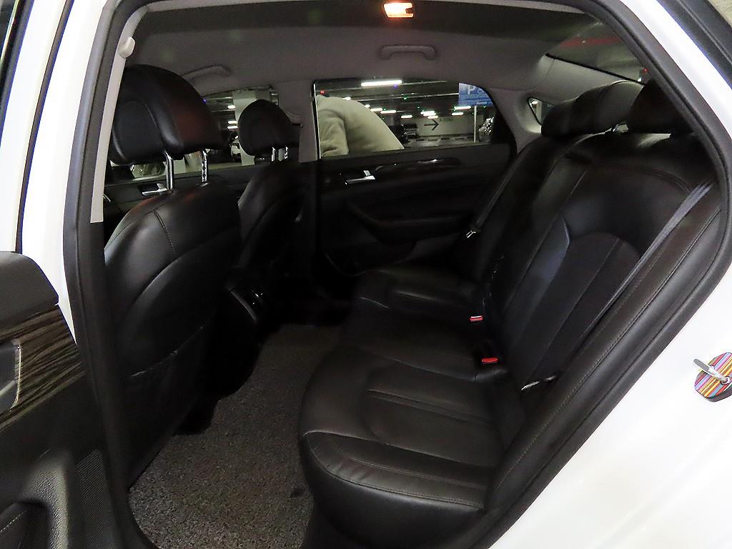 HYUNDAI Sonata - Vista 7