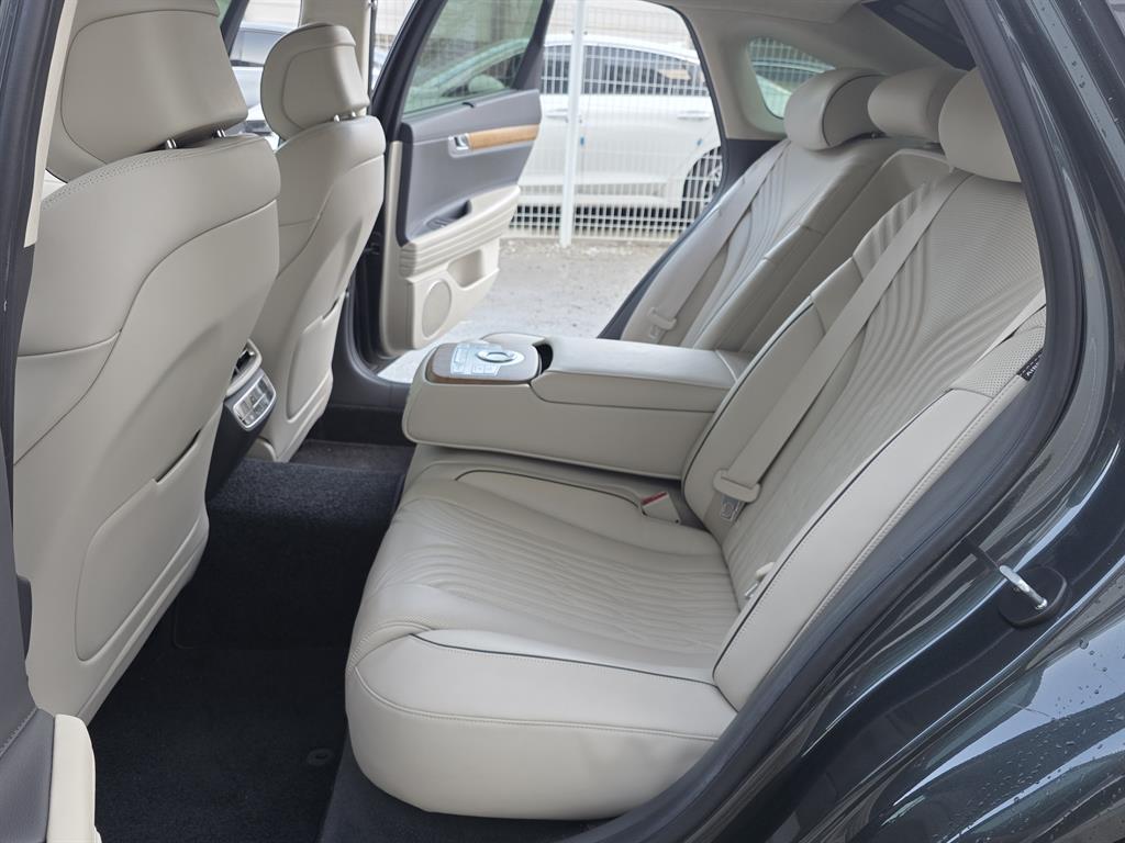 Genesis G80 - Vista 6