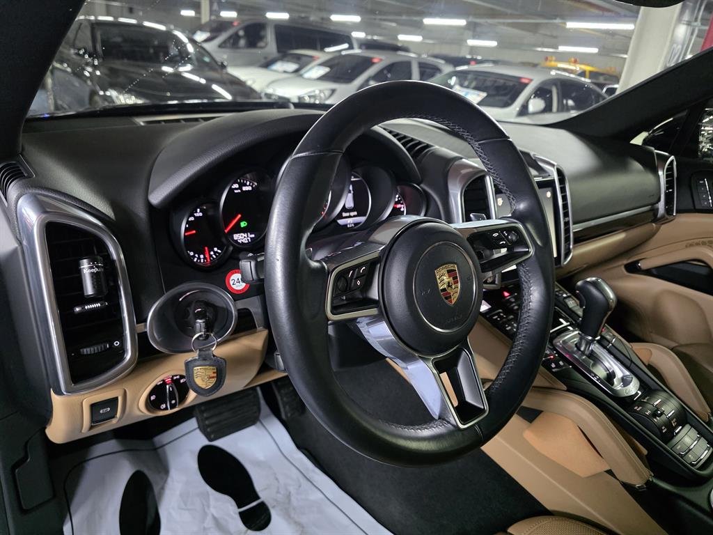 Porsche Cayenne - Vista 10