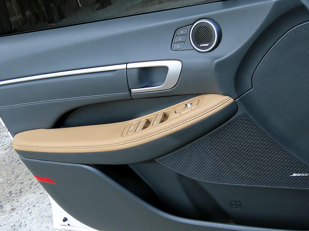 HYUNDAI Sonata - Vista 12