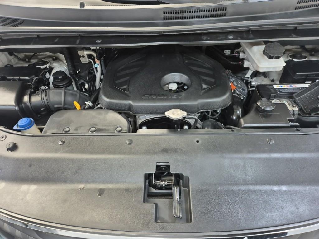 HYUNDAI Starex - Vista 5