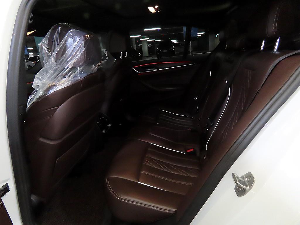 BMW 5 Series - Vista 7