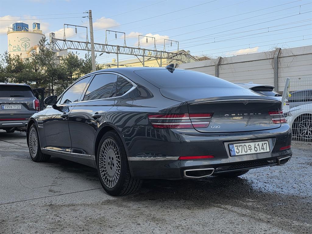 Genesis G80 - Vista 5