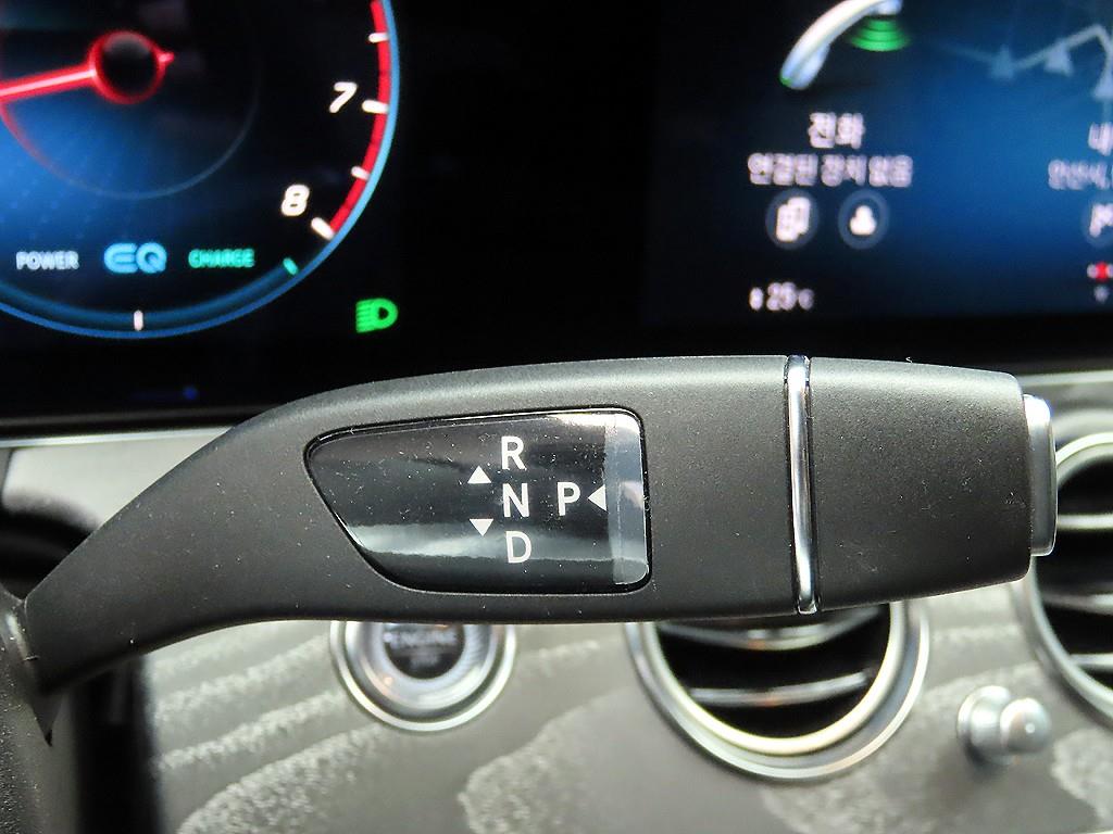 Mercedes Benz E class - Vista 10