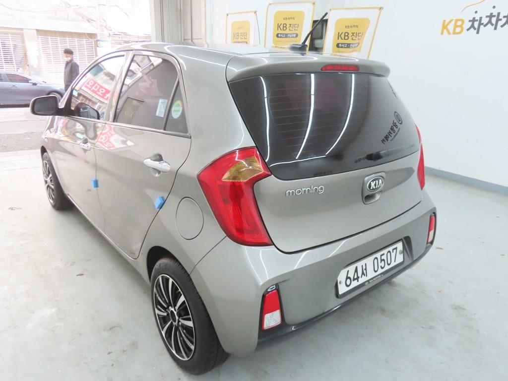 KIA Morning - Vista 4