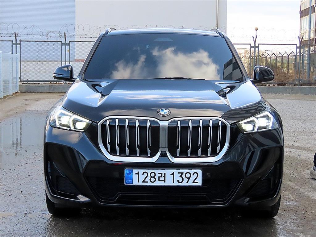 BMW X1 2024 Negro - Importación desde Corea - HF Imports Iquique - Foto 1